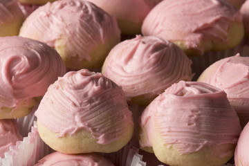Obraz na płótnie Canvas Pink Frosted Cookies