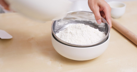 Making cookies at home