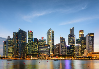 Fototapeta na wymiar Evening view of downtown in Singapore. Wonderful skyscrapers