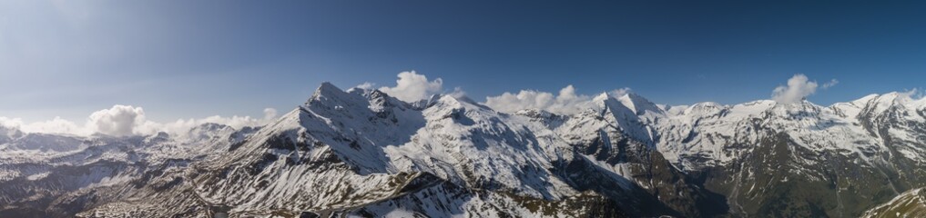 Fototapeta na wymiar Panorama Alpen Hochstrasse