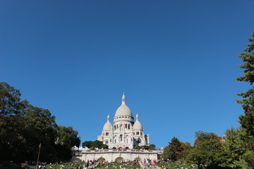 Fototapeta na wymiar Sacre coeur montmartre in paris