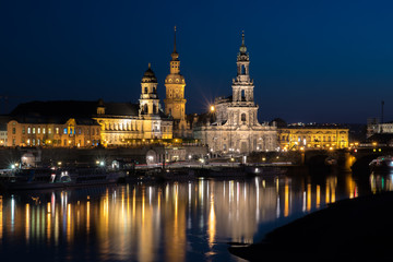 Fototapeta na wymiar Dresden mit Abendstimmung