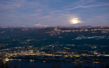 Lever de lune sur le Mont Blanc