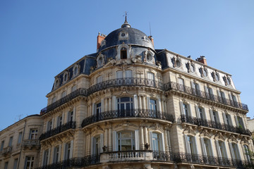 Fototapeta premium Bâtiment à Montpellier, France