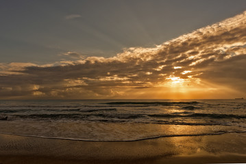 Obraz premium The coast of Benicasim at sunrise, Castellon