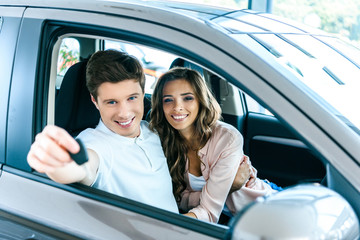 Boyfriend showing car key