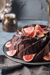 Gingerbread Bundt Cake