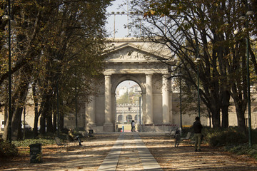 Fototapeta na wymiar the park Sempione in Milan in a sunny autumn day