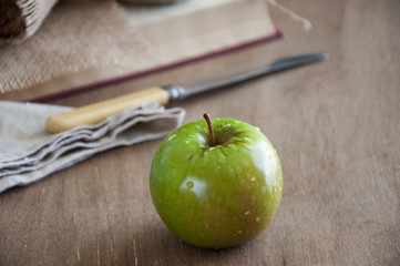 Ripe juicy green apple