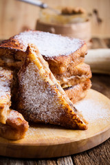 Peanut butter and banana french toasts
