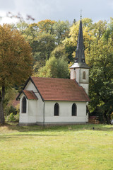 Fototapeta na wymiar Kapelle in den Alpen