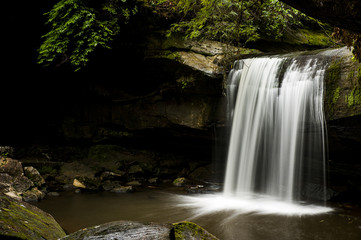 Dog Slaughter Falls - Waterfall - Daniel Boone National Forest - Southern Kentucky