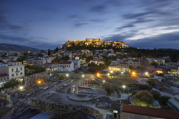 Fototapeta na wymiar View of Acropolis from a roof top coctail bar at sunset, Greece. 