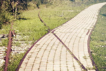 dead end track, old binary used like a footpath