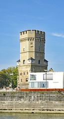 castillos y otros edificios antiguos a orillas del Rin, Alemania, Europa