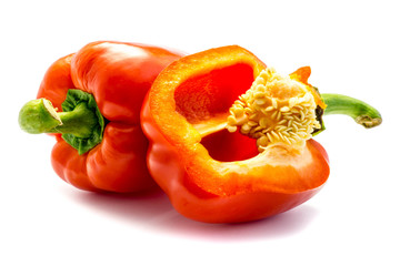 Roter Paprika Gemüsepaprika isoliert freigestellt auf weißen Hintergrund, Freisteller