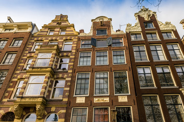 Fototapeta na wymiar Façades à Amsterdam en Hollande, Pays-Bas