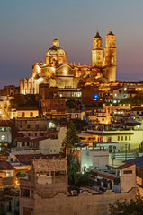 Vue nocturne de la ville de Taxco , Mexique