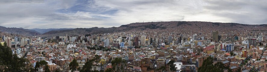Fototapeta na wymiar Panorama of City of La Paz Bolivia from Killi Killi Viewpoint