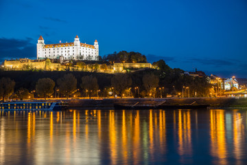 Fototapeta na wymiar Bratislava castle night,parliament and Danune river. Slovakia . Bratislava