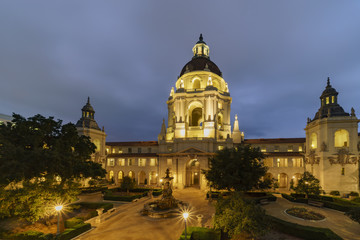 Fototapeta na wymiar Night view of The beautiful Pasadena City Hall at Los Angeles, California