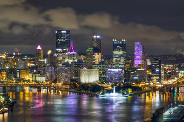 Fototapeta na wymiar City of Steel - Pittsburgh, Pennsylvania at Night