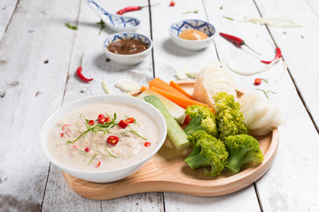 Lon Taochiao : soya bean dipping sauce and Vegetable