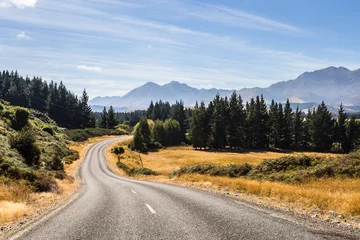  On the road in New Zealand south island near lake Monowai © jakartatravel