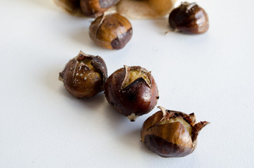 Obraz premium Roasted Chestnuts for Christmas