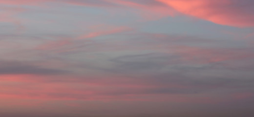 Fototapeta premium beautiful pink clouds in the sky