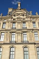 Fototapeta na wymiar Pavillon du Louvre à Paris, France