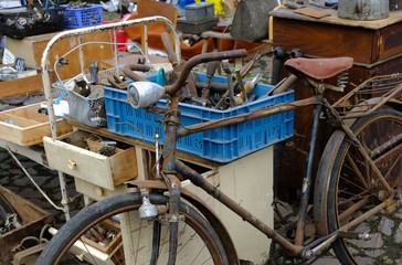 rusty bicycle / fleamarket