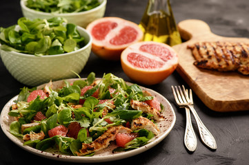 Grilled chicken and grapefruit salad.