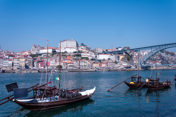 Fototapeta na wymiar Porto Stadtansicht