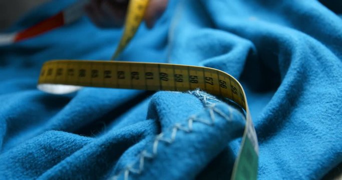 Couture meter close-up &ndash; orginal file&nbsp;: 4K DCI, PRO RES 444, 12 bits