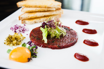 Classic steak tartare
