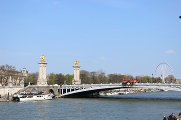 Fototapeta na wymiar Alexandre Bridge in PARIS