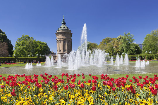Wasserturm am Friedrichsplatz, Mannheim, Baden-Wurttemberg, Germany