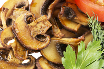 fried mushrooms, champignon, tomatoes