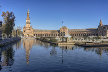 plaza de Espa&ntilde;a de Sevilla construida para la exposici&oacute;n iberoamericana de 1929