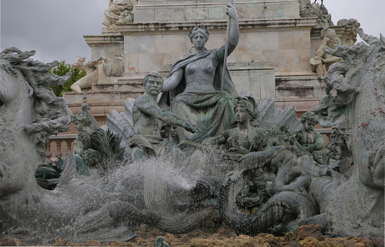 Columna de los Girondinos, Place des Quinconces, Burdeos, Francia