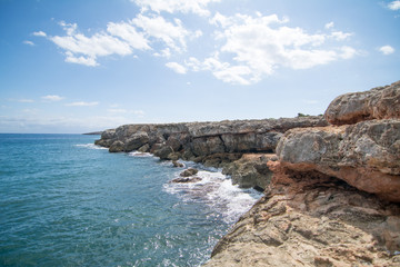 Fototapeta na wymiar wybrzeże w Cala Millor