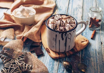Foto auf Acrylglas Heiße Schokolade mit Marshmallow. © Soloviova Liudmyla