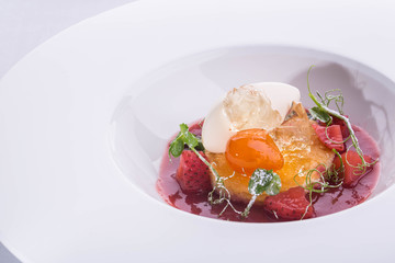 Strawberry soup with lemongrass