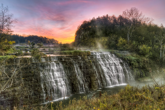 Fototapeta Thunder Bay Falls Sunrise - Galena, Illinois