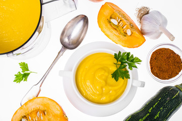 Preparation and mixing of pumpkin puree