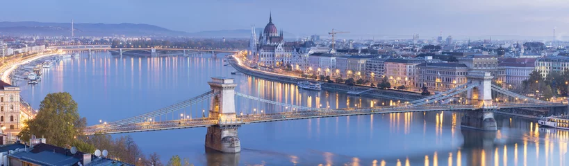 Zelfklevend Fotobehang morning twilight panorama in Budapest with light © sergejson