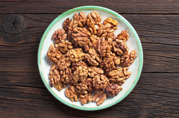 Walnuts kernels in plate