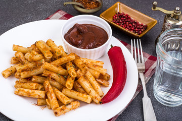 Pasta with spicy sauce