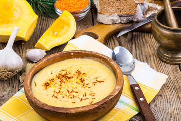 Pumpkin soup with saffron